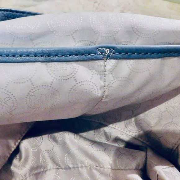 MICHAEL KORS Pebbled Leather Tote Bag, Light Blue with Gold Chain, Jet Set - Picture 10 of 11